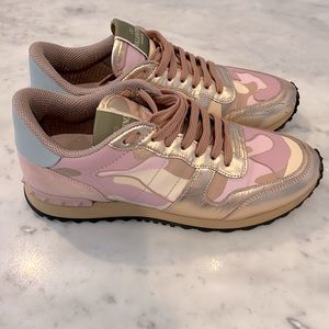 Valentino Garavani Rockstud Sneakers - worn twice - small scuff on left shoe toe